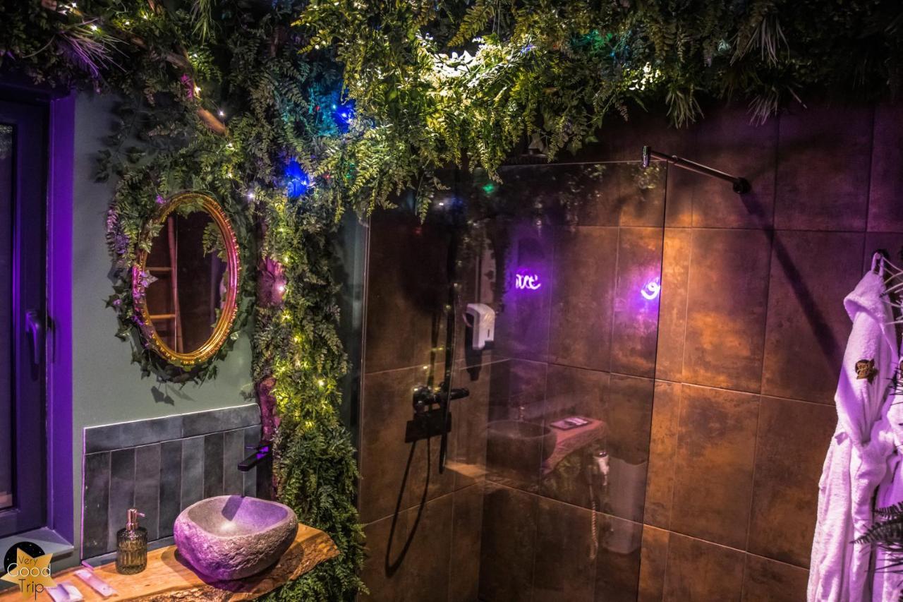 Loveroom Very Good Trip Chambre Avec Jacuzzi Privatif Staple Buitenkant foto