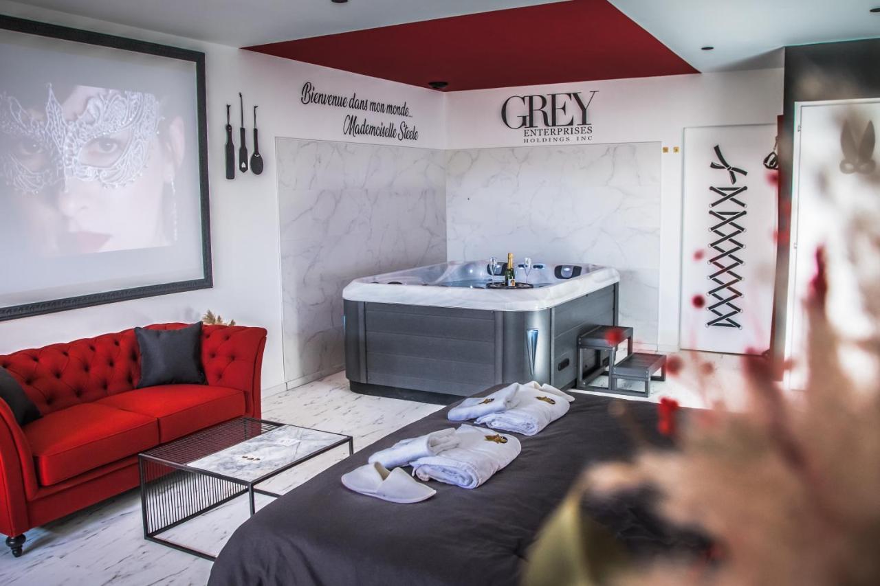 Loveroom Very Good Trip Chambre Avec Jacuzzi Privatif Staple Buitenkant foto